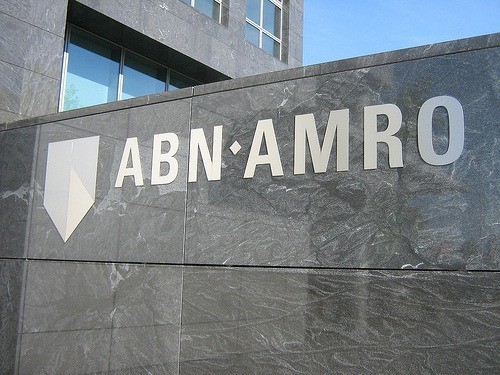 ABN AMRO belooft geen negatieve spaarrente voor spaargeld tot 100.000 euro