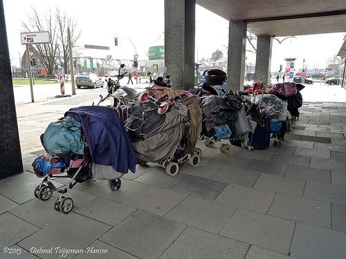 In Nederland: 15.000 daklozen in de kou en meer dan 408.000 leegstaande woningen