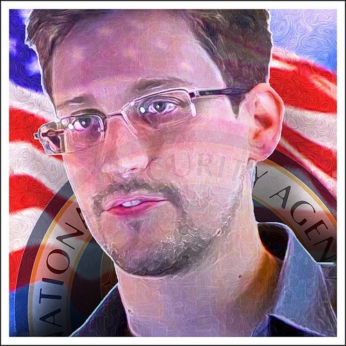Klokkenluider Edward Snowden krijgt permanent verblijf in Rusland