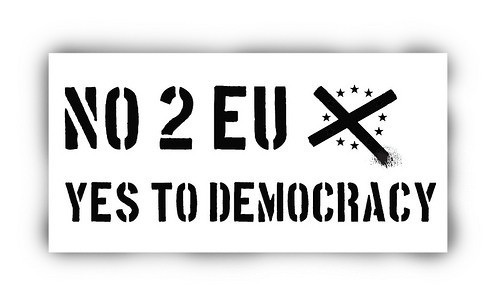 12177917645_8a0f9853bc_eu-democracy