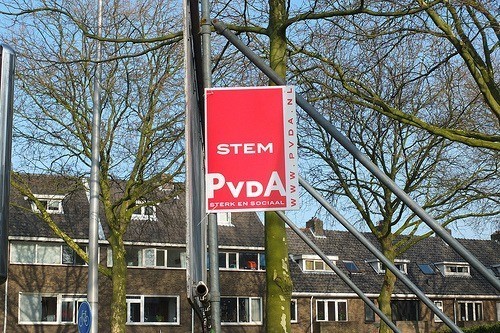 OM beloont PvdA daklozenkrantrovert(60K) Bert van der Roest met 240 uur dienstverlening