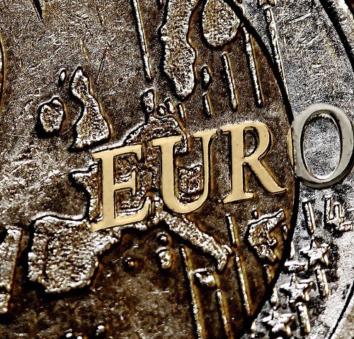 De Euro als krediet, het spel van vertrouwen en belastingen