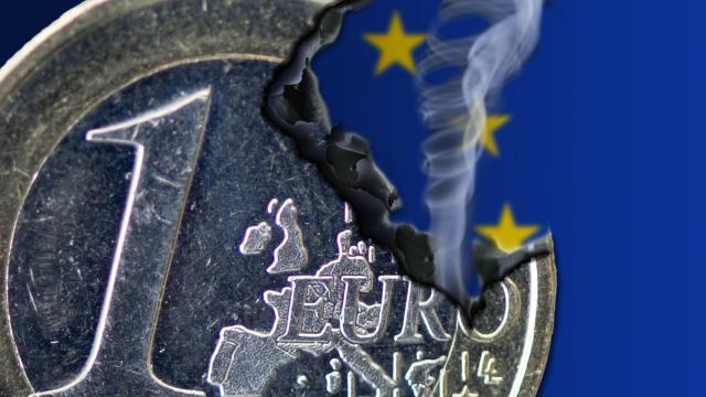Euroakkoord over Eurobonds gekraakt: ‘Knoflooklanden rijkelijk beloond, geen overwinning maar capitulatie’