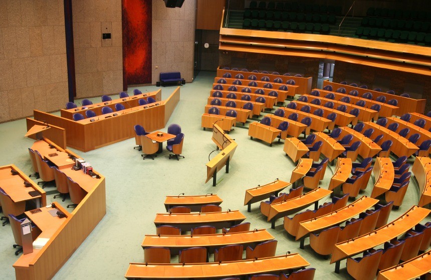 Parlementsleden 'raken bevoegdheid kwijt' door de 'corona' spoedwet