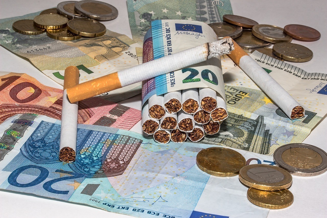 Pakje sigaretten gaat meer dan een tientje kosten en rookruimte verdwijnt