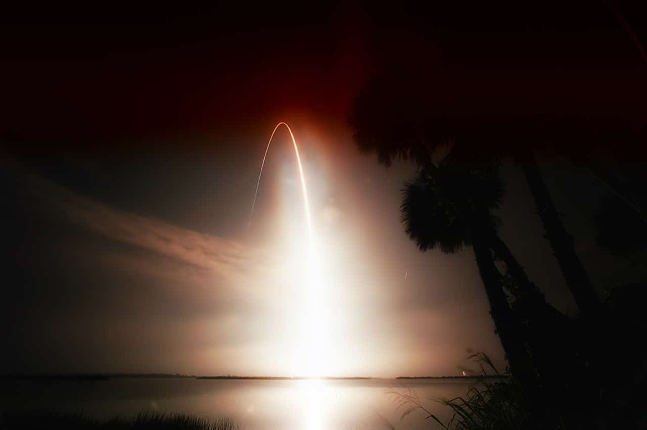 rocket launch 1545959676