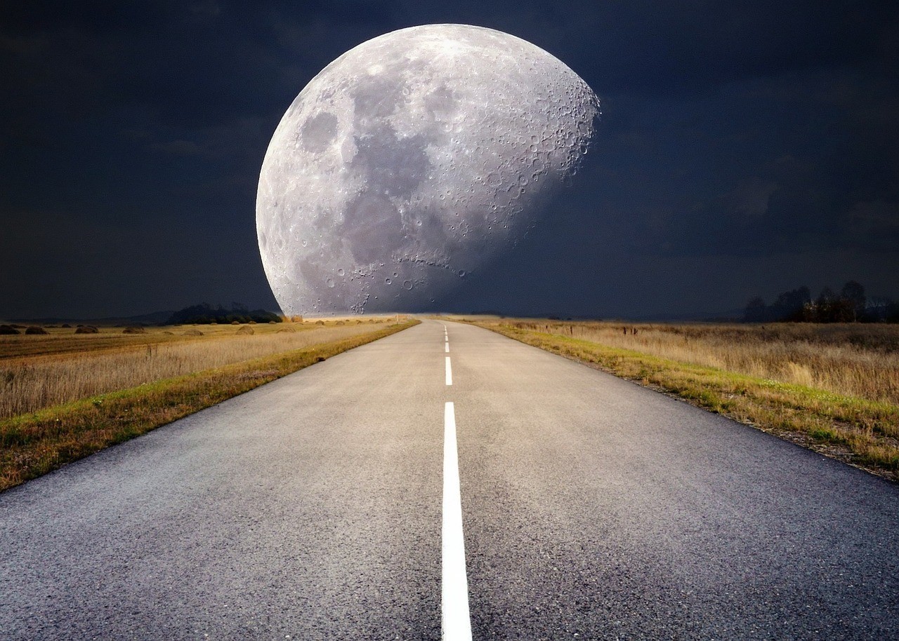 De maan bevindt zich inderdaad in de atmosfeer van de aarde, 'complot' bevestigd