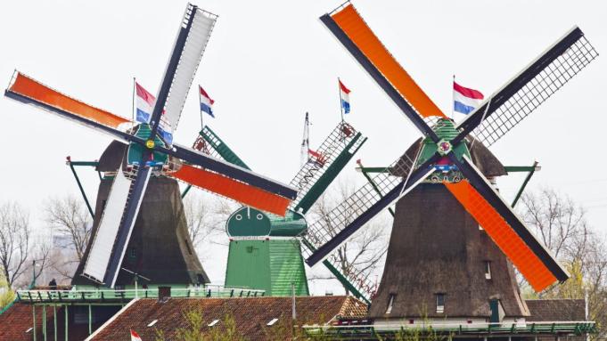 nederlanders emigreren vanwege onrust ruimtegebrek en mentaliteit