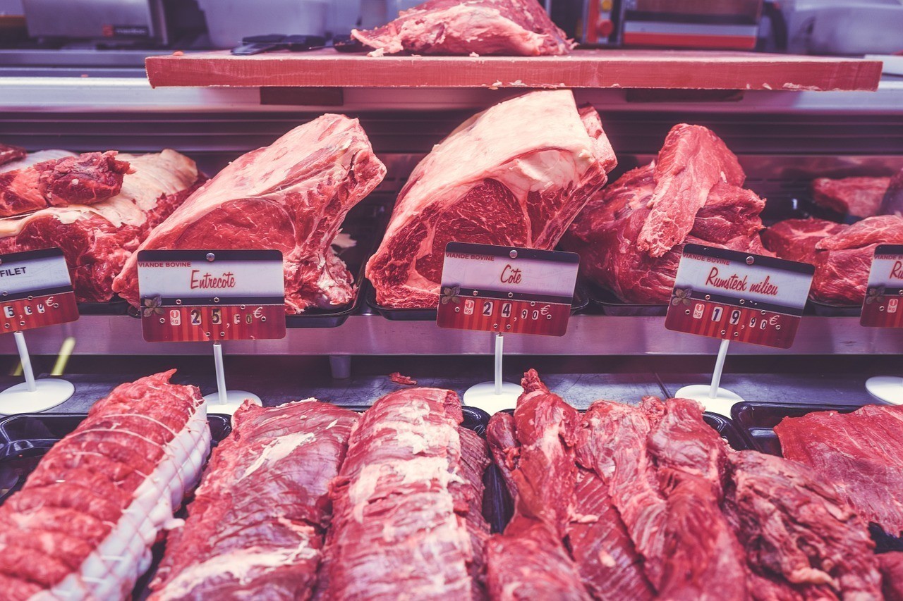 De Nederlandse Voedsel en Warenautoriteit faalt: afgekeurd vlees in voedselketen