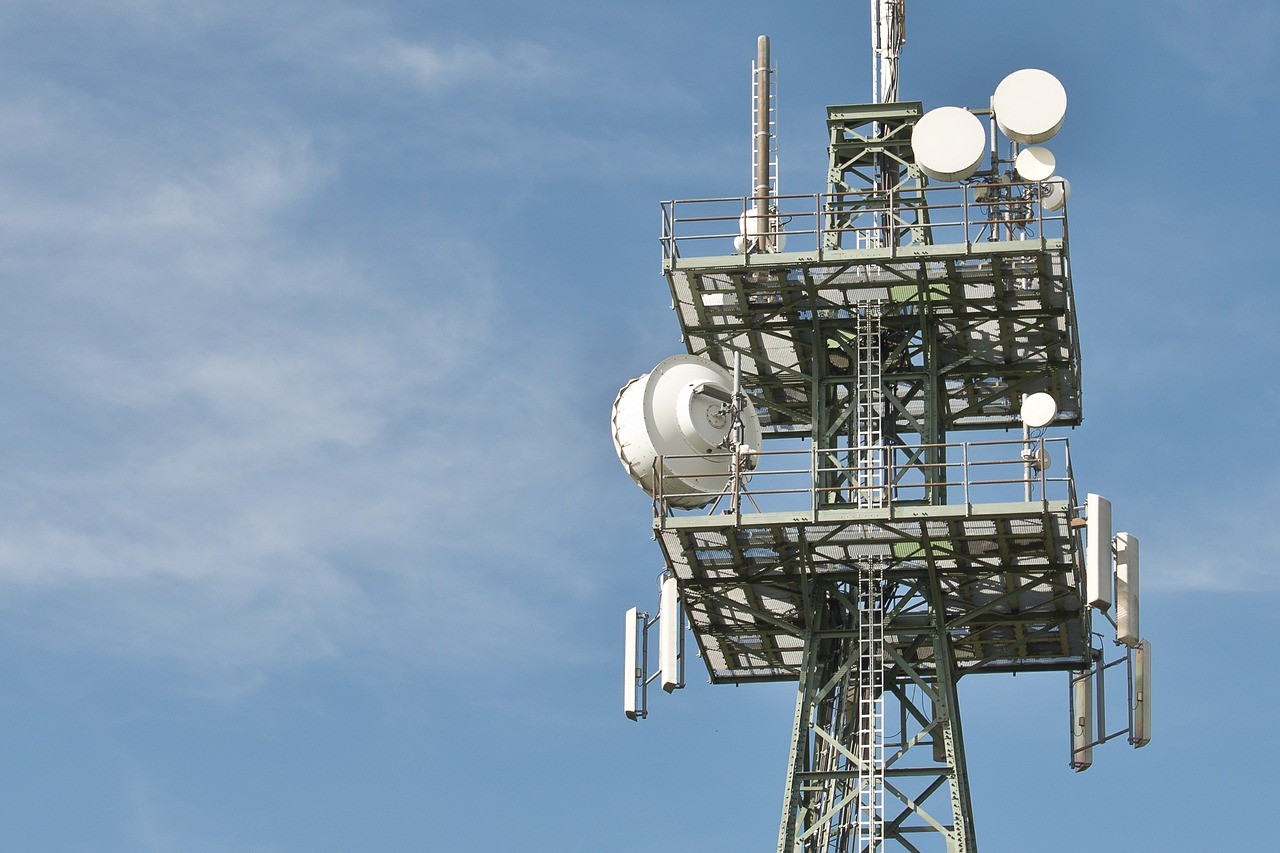Noodwet: RIVM mag voor coronabestrijding 'tijdelijk' GSM zendmastdata gebruiken
