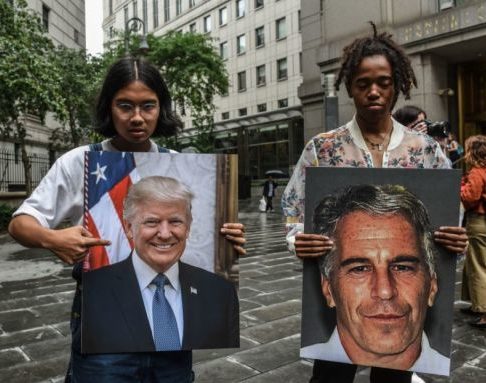 Wat de vrijgegeven gerechtelijke documenten van Epstein zaak onthullen over Trump