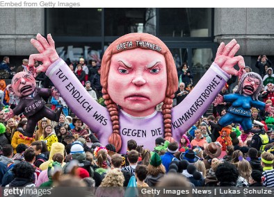 Foto’s opgedoken van het luxe leven van Greta Thunberg en haar moeder