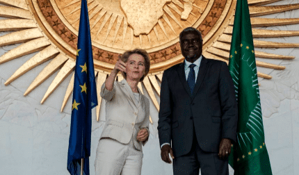 Afrika eist meer geld van de EU en de opname van migranten – Von der Leyen zegt “krachtige ondersteuning” toe