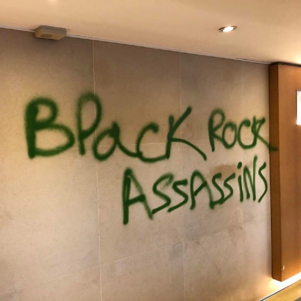 Kantoor van 's werelds grootste vermogensbeheerder BlackRock in Parijs bestormd door activisten