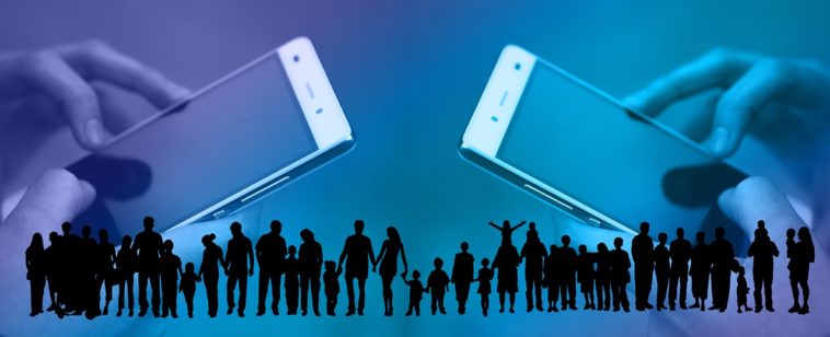 Social Media Smartphone Crowd Human  - geralt / Pixabay